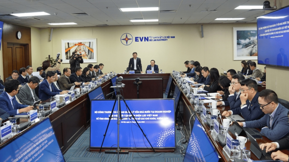 Bộ Công thương, Ủy ban Quản lý vốn Nhà nước họp tìm giải pháp cân đối tài chính cho EVN