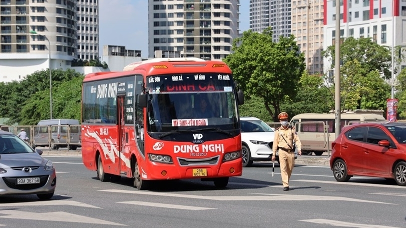 Xử nghiêm "xe dù, bến cóc", tăng giá vé trái quy định dịp Tết