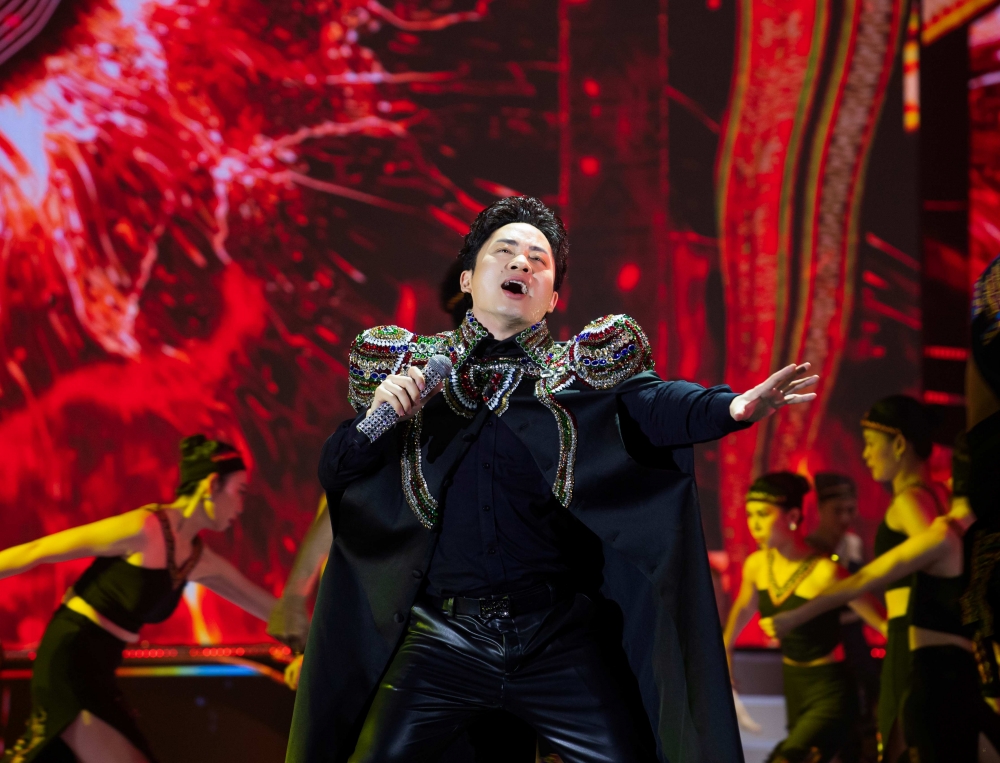 Sao Việt trải nghiệm Tết cổ truyền trong Hoa xuân ca 2024