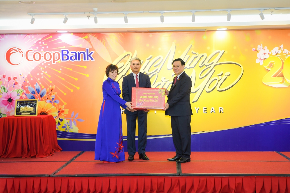 Chủ tịch Quốc hội: Cần thiết tăng vốn để Co-opBank hoàn thành tốt sứ mệnh của mình