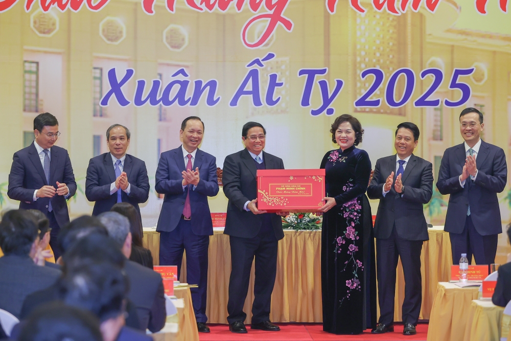 Thủ tướng Phạm Minh Chính “xông đất” ngành ngân hàng Thủ tướng Phạm Minh Chính “xông đất” ngành ngân hàng