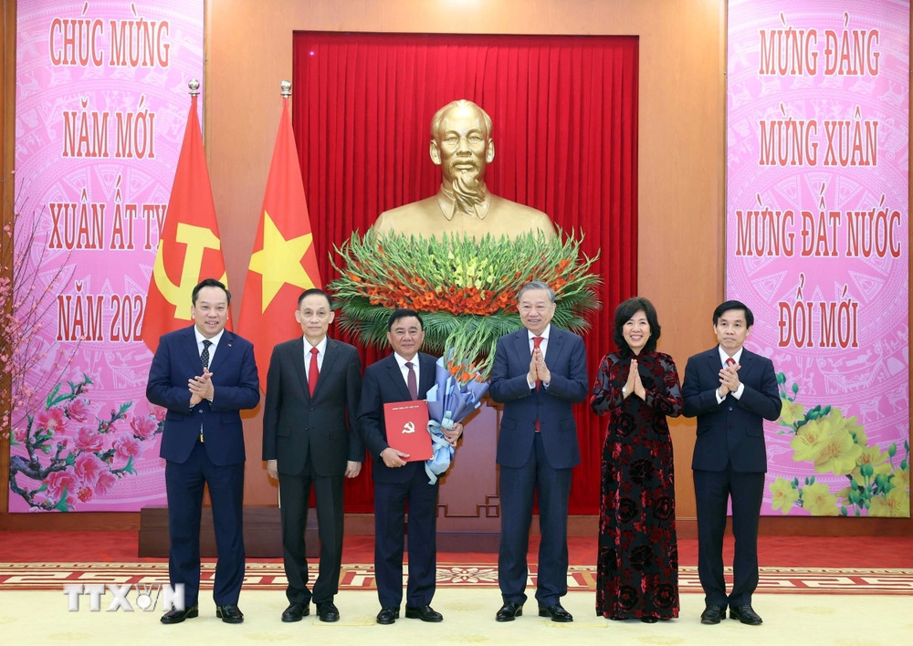 Thành lập, chỉ định Bí thư 4 Đảng bộ trực thuộc Trung ương Thành lập, chỉ định Bí thư 4 Đảng bộ trực thuộc Trung ương