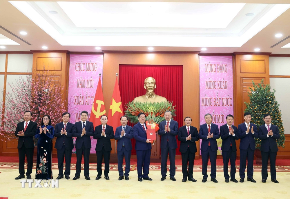 Thành lập, chỉ định Bí thư 4 Đảng bộ trực thuộc Trung ương Thành lập, chỉ định Bí thư 4 Đảng bộ trực thuộc Trung ương