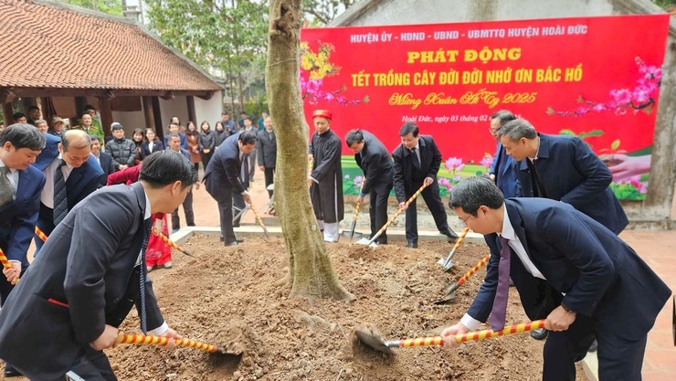 Huyện Hoài Đức phát động Tết trồng cây Xuân Ất Tỵ