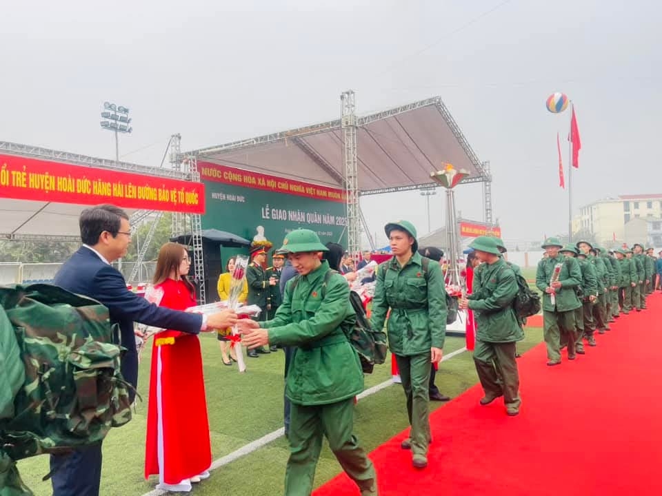 Ngày hội lên đường bảo vệ Tổ quốc của tuổi trẻ Hoài Đức