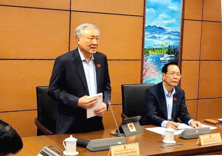 Bộ máy quá cồng kềnh, 10 đồng mà tới 7 đồng chi thường xuyên