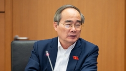 Có lộ trình chuyển từ lương tối thiểu sang lương đủ sống tối thiểu