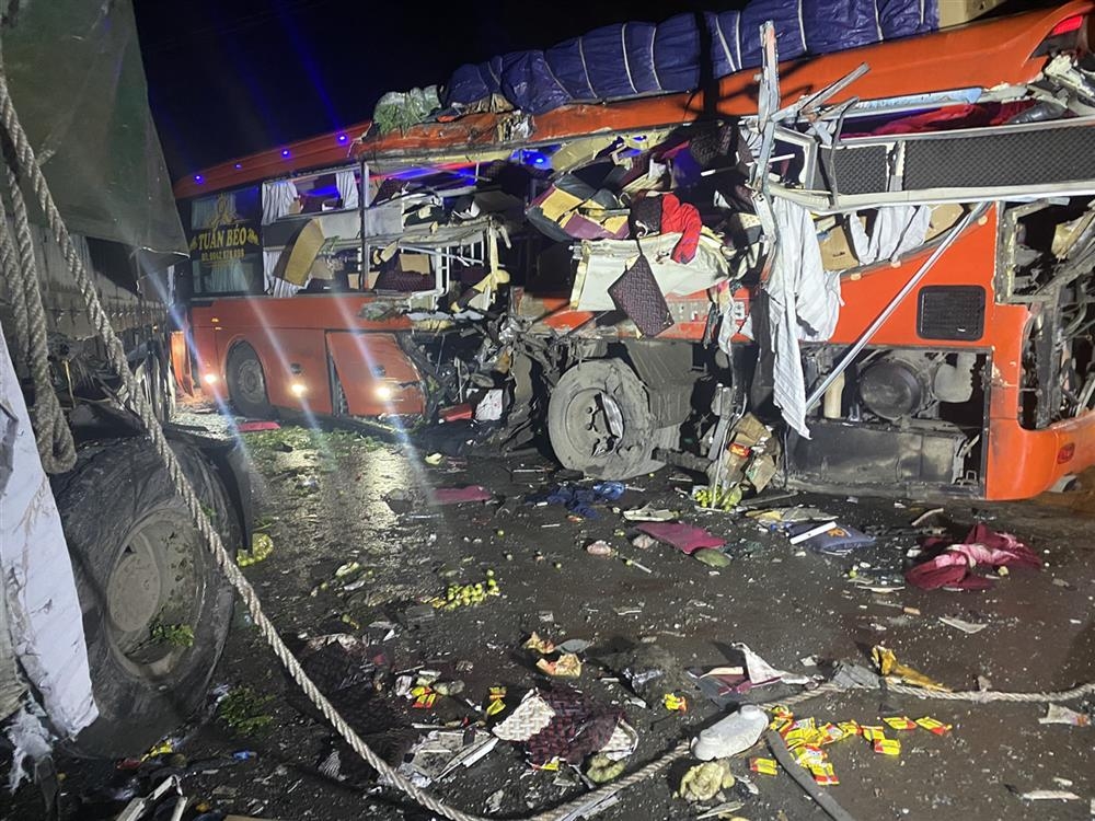 Nguyên nhân vụ tai nạn thảm khốc làm 6 người chết trên Quốc lộ 6