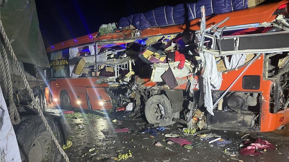 Nguyên nhân vụ tai nạn thảm khốc làm 6 người chết trên Quốc lộ 6