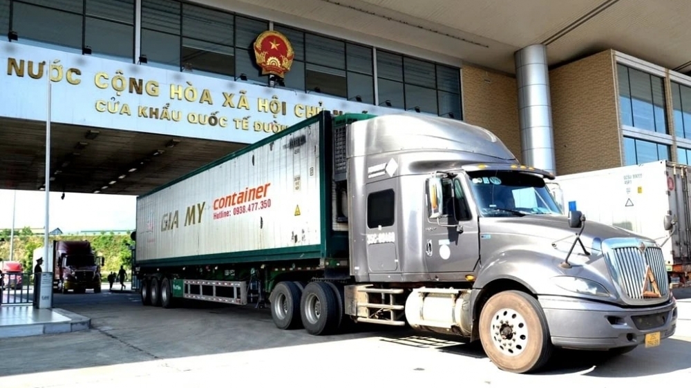 Bộ Công thương đề nghị gỡ vướng về kiểm tra an toàn thực phẩm tại cửa khẩu