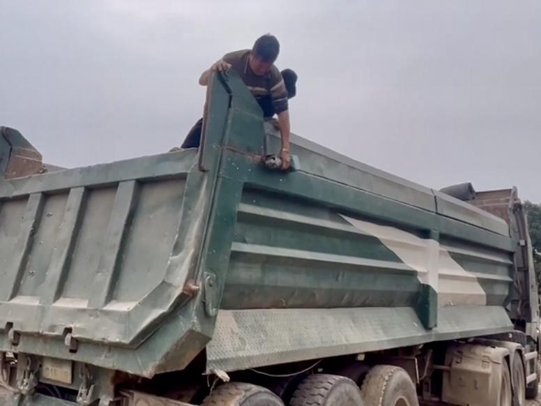 Hà Nội: Cắt thùng cơi nới, phạt nặng chủ xe tải vi phạm