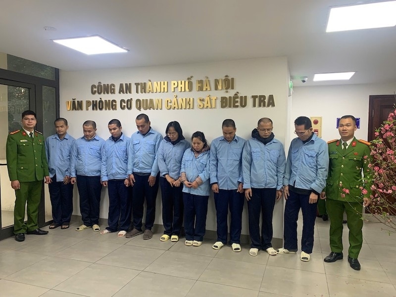 Hà Nội: Khởi tố 9 đối tượng lập công ty “ma” chiếm đoạt hơn 300 tỷ của ngân hàng