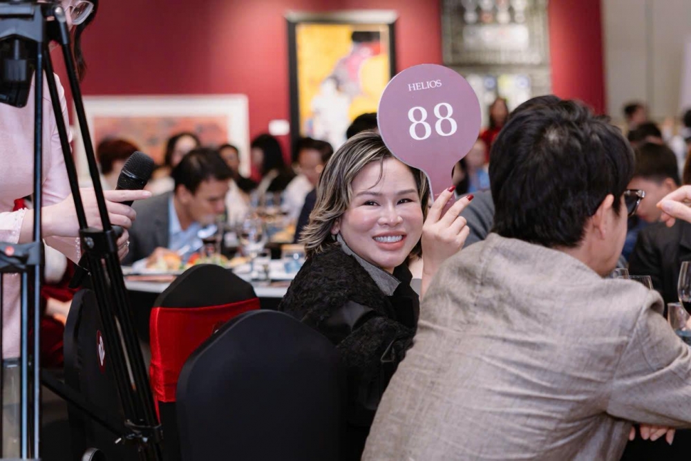 Nâng tầm nghệ thuật đương đại Việt Nam từ phiên đấu giá tranh HELIOS