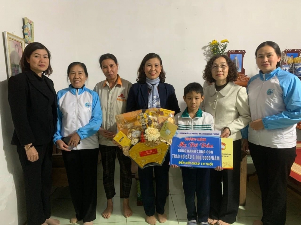 Lãnh đạo MTTQ xã Đan Phượng lan tỏa yêu thương dịp Tết Nguyên đán 2026