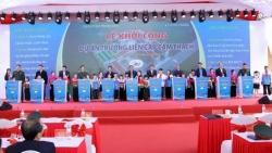 Thủ tướng Phạm Minh Chính dự khởi công trường liên cấp ở xã miền núi Thanh Hóa