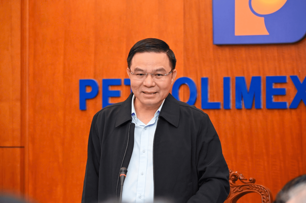 Không để đứt gãy nguồn cung xăng dầu trước, trong và sau Tết Nguyên đán 2026