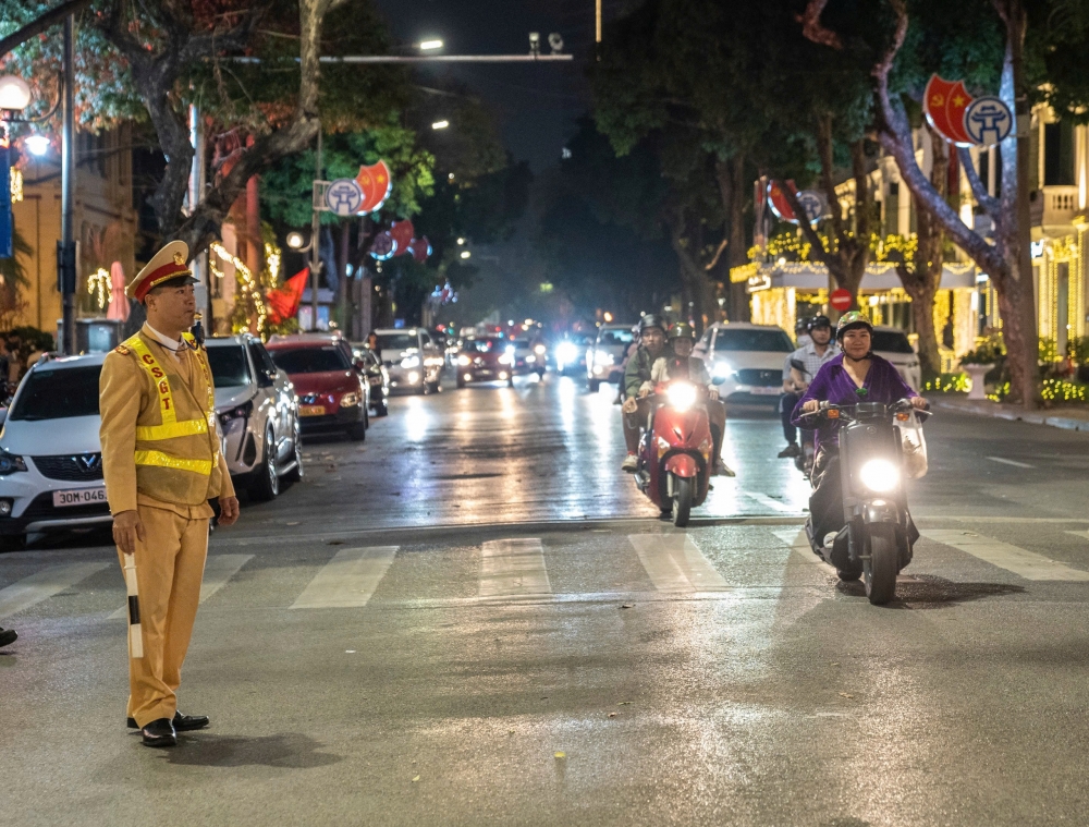Những người “thức” cho Thủ đô đón Tết an toàn, bình yên