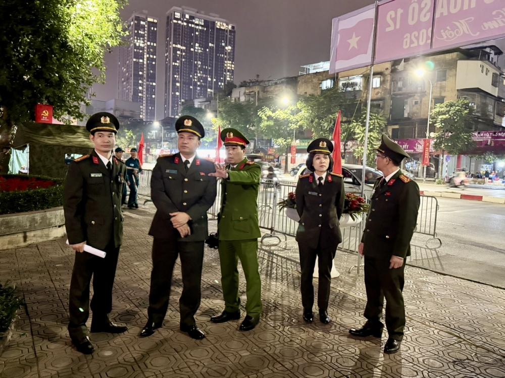 Những người “thức” cho Thủ đô đón Tết an toàn, bình yên