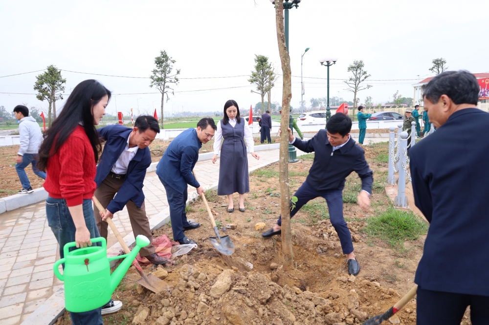 Thanh Hóa: Rộn ràng ngày hội Tết trồng cây tại xã Hoa Lộc