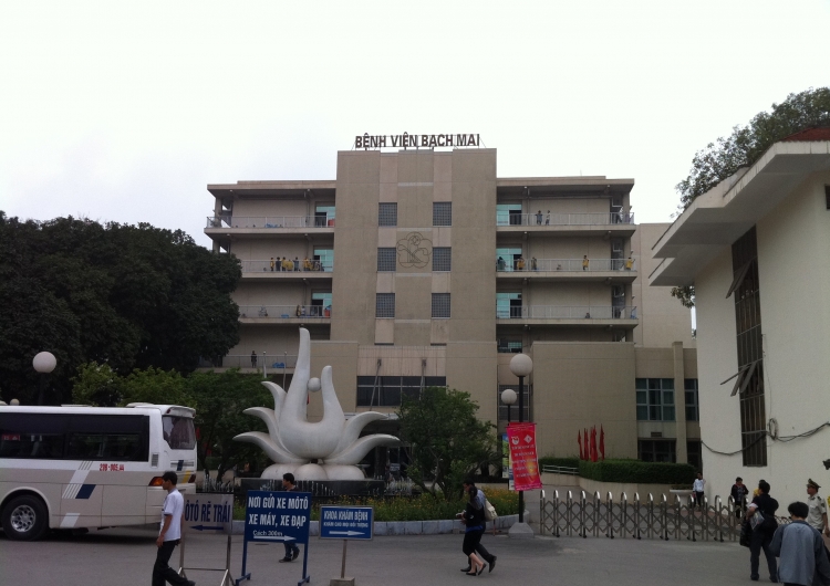 hung yen ra soat nhung nguoi tung tham kham tai benh vien bach mai 14 ngay qua