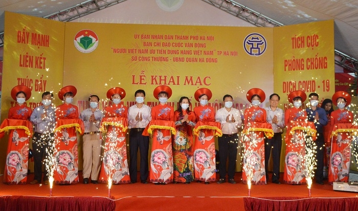 Hơn 100 gian hàng tham gia Tuần hàng Việt TP Hà Nội