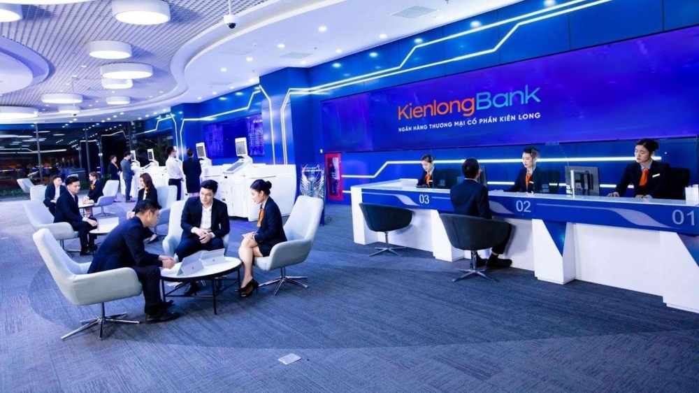 Phó Tổng Giám đốc KienlongBank từ nhiệm
