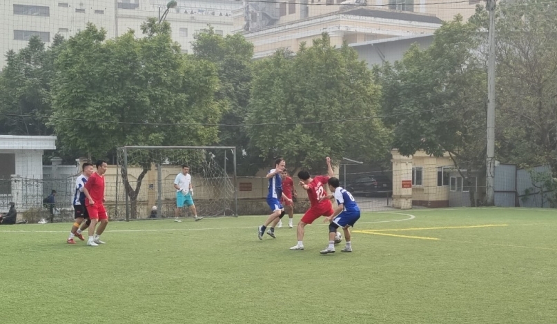 Hòa VOV, Báo Tuổi trẻ Thủ đô vào bán kết Giải bóng đá Cúp Nhà báo và Công luận