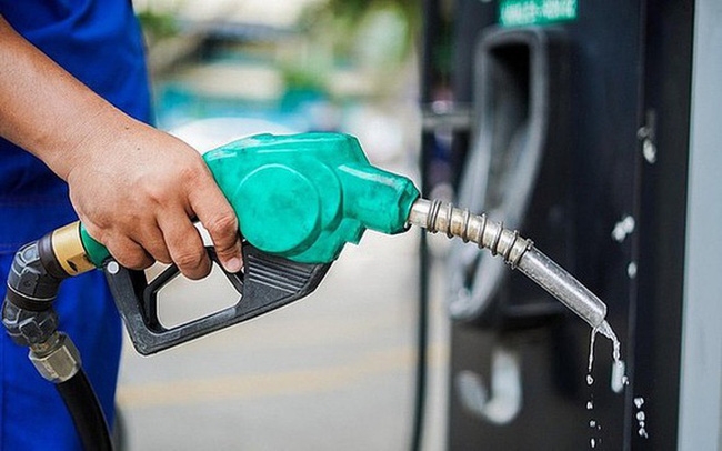 Giá xăng dầu giảm đồng loạt giảm mạnh