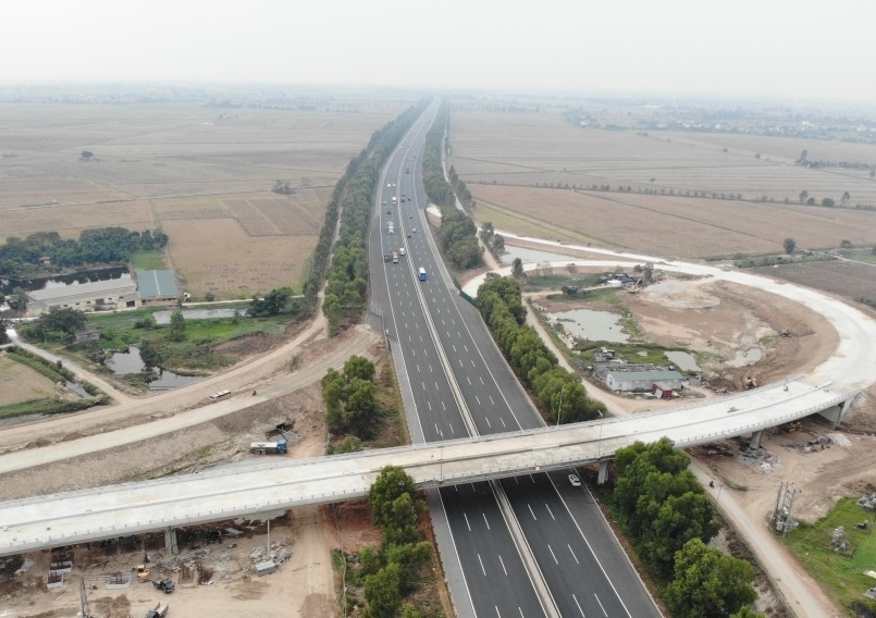 Chính phủ lập 7 đoàn kiểm tra gỡ khó các dự án giao thông trọng điểm