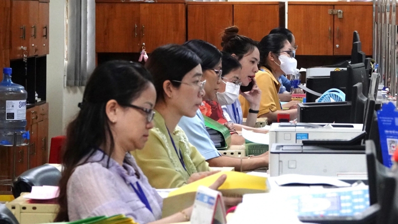 Tạm dừng giải quyết chế độ với cán bộ không tái cử, tái bổ nhiệm