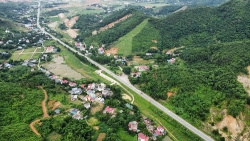 mat 7 thang de lam thu tuc dat dai moi truong xay dung