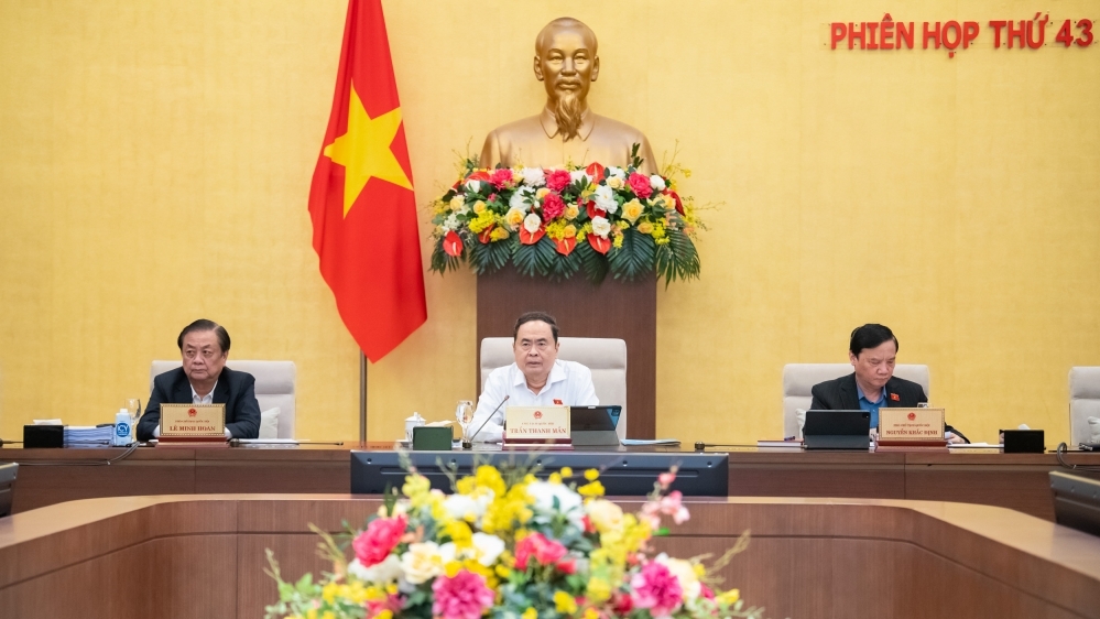 Đề nghị rà roát mức thuế suất và lộ trình tăng với rượu, bia