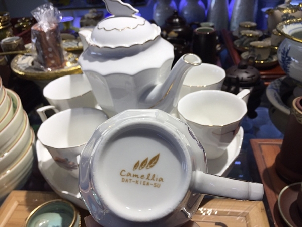 noi lo phai tan thuong hieu gom su bat trang