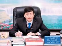 giao dich co phieu khong dung han chu tich nhom song hong bi phat tien