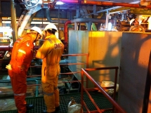 trien mien thua lo co phieu hoa pham dau khi dmc mien bac bi huy niem yet