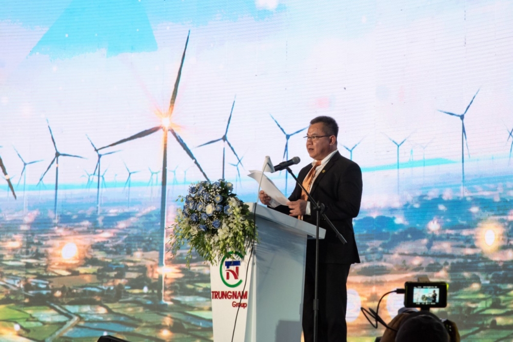 Việt Nam có tổ hợp nhà máy điện gió và điện mặt trời lớn nhất Đông Nam Á