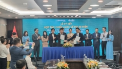 Công ty Cổ phần Phát triển năng lượng Sơn Hà và VinES hợp tác chiến lược về pin xe điện