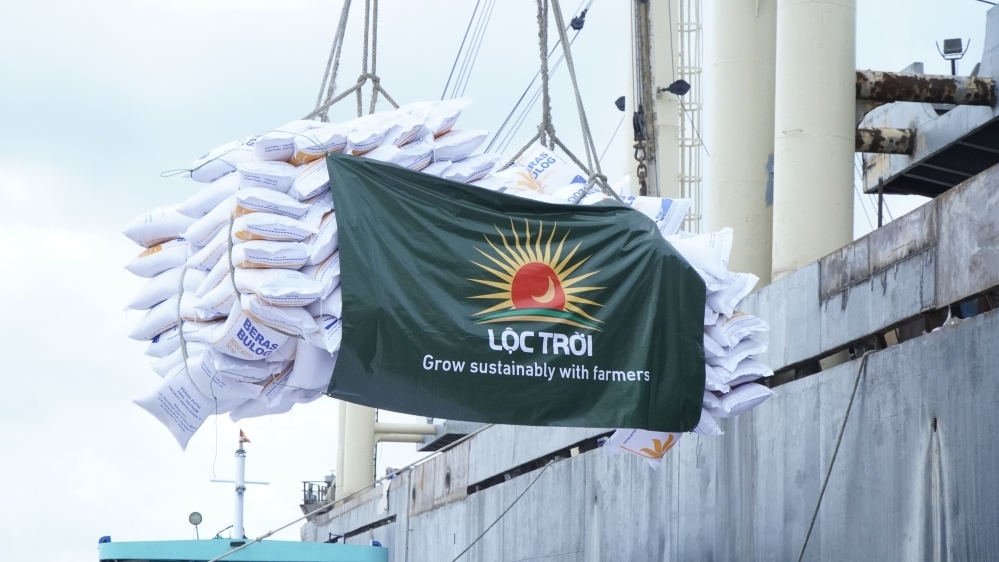 Mỗi ngày ông lớn lúa gạo Lộc Trời thu về 44 tỷ đồng