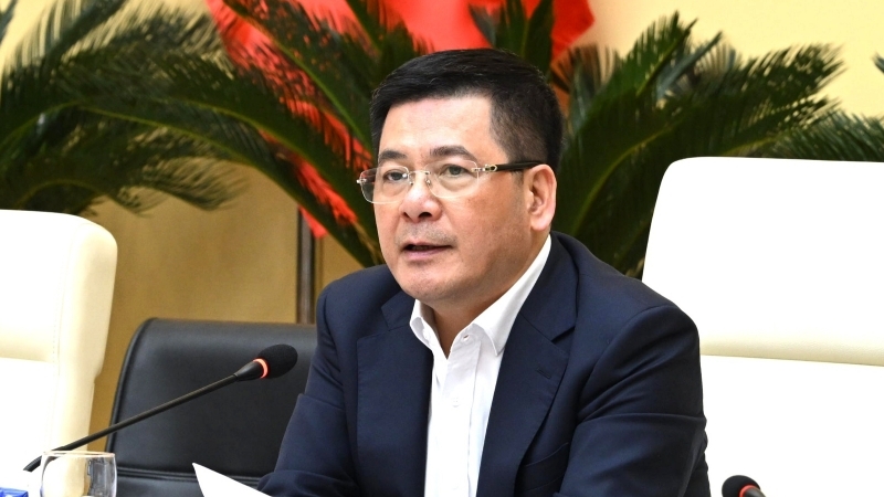 Mua điện mặt trời dư thừa giá 0 đồng để ngăn trục lợi chính sách