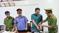 Nguyên Chủ tịch xã ở Kiên Giang bị bắt vì nhận hối lộ tiền tỷ và ô tô