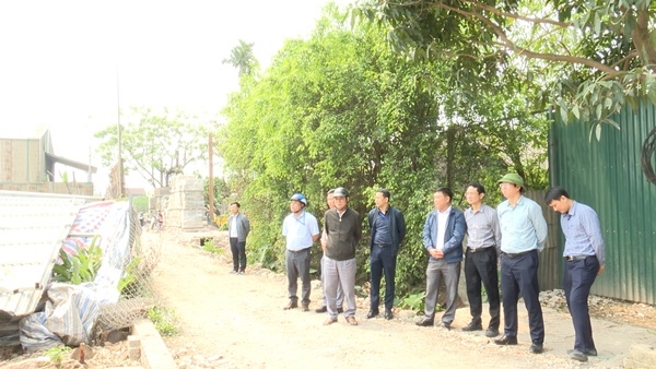 Huyện Hoài Đức quyết liệt xử lý vi phạm đất đai, xây dựng