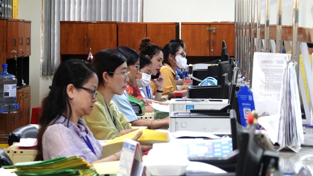 Bộ Nội vụ sửa quy định tính chế độ với cán bộ khi tinh gọn bộ máy