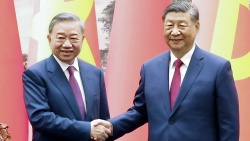 CHUNG TAY MỞ RA KỶ NGUYÊN PHÁT TRIỂN MỚI CỦA QUAN HỆ HỮU NGHỊ VIỆT NAM - TRUNG QUỐC