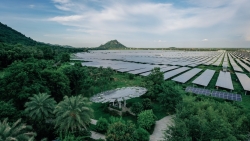 Dưới chân núi Cấm có câu chuyện về tương lai