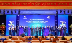 Chặng đường 30 năm, Co-opBank sải cánh vươn xa, vươn cao