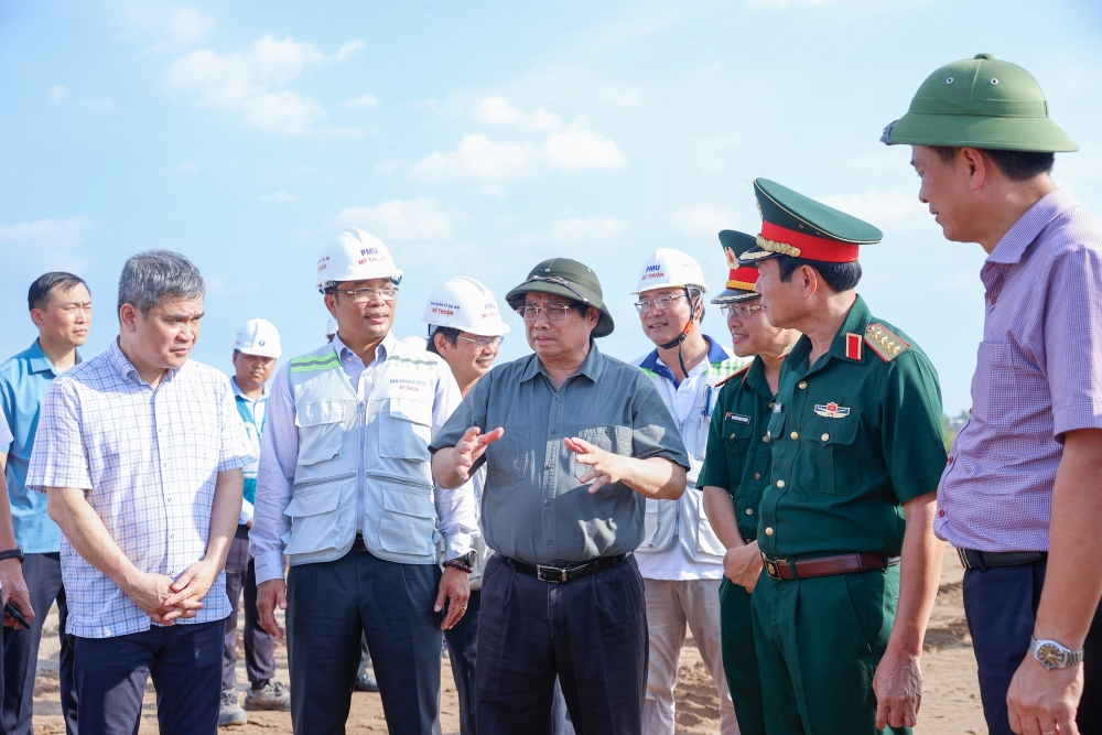 Thủ tướng lần thứ 8 tới dự án Cần Thơ – Cà Mau, chỉ đạo thông tuyến cao tốc Bắc - Nam tới cảng Hòn Khoai