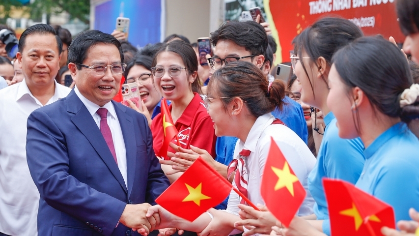 Cả nước thi đua đổi mới sáng tạo, chuyển đổi số