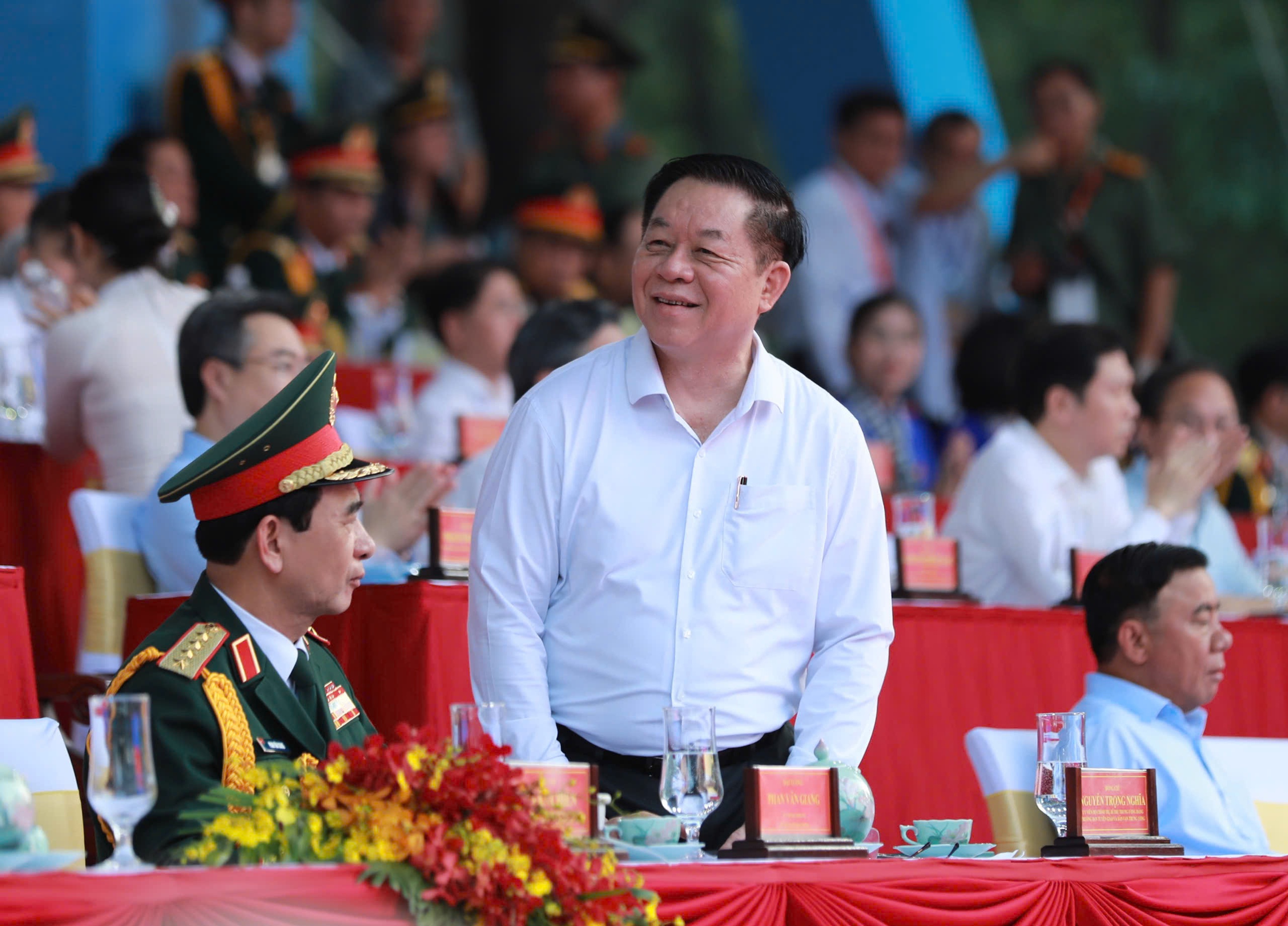 Hình ảnh Bác Hồ nổi bật trong buổi tổng luyện diễu binh 30.4 ở TP.HCM- Ảnh 22.