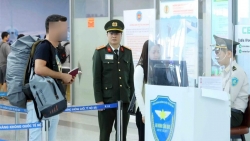 Công an kiểm soát an ninh hàng không cấp độ 1 dịp lễ 30/4-1/5