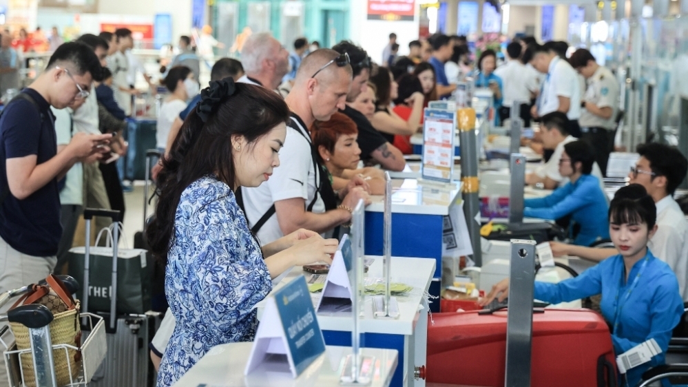 Khách bay đến TP Hồ Chí Minh tăng kỷ lục đợt cao điểm 30/4-1/5